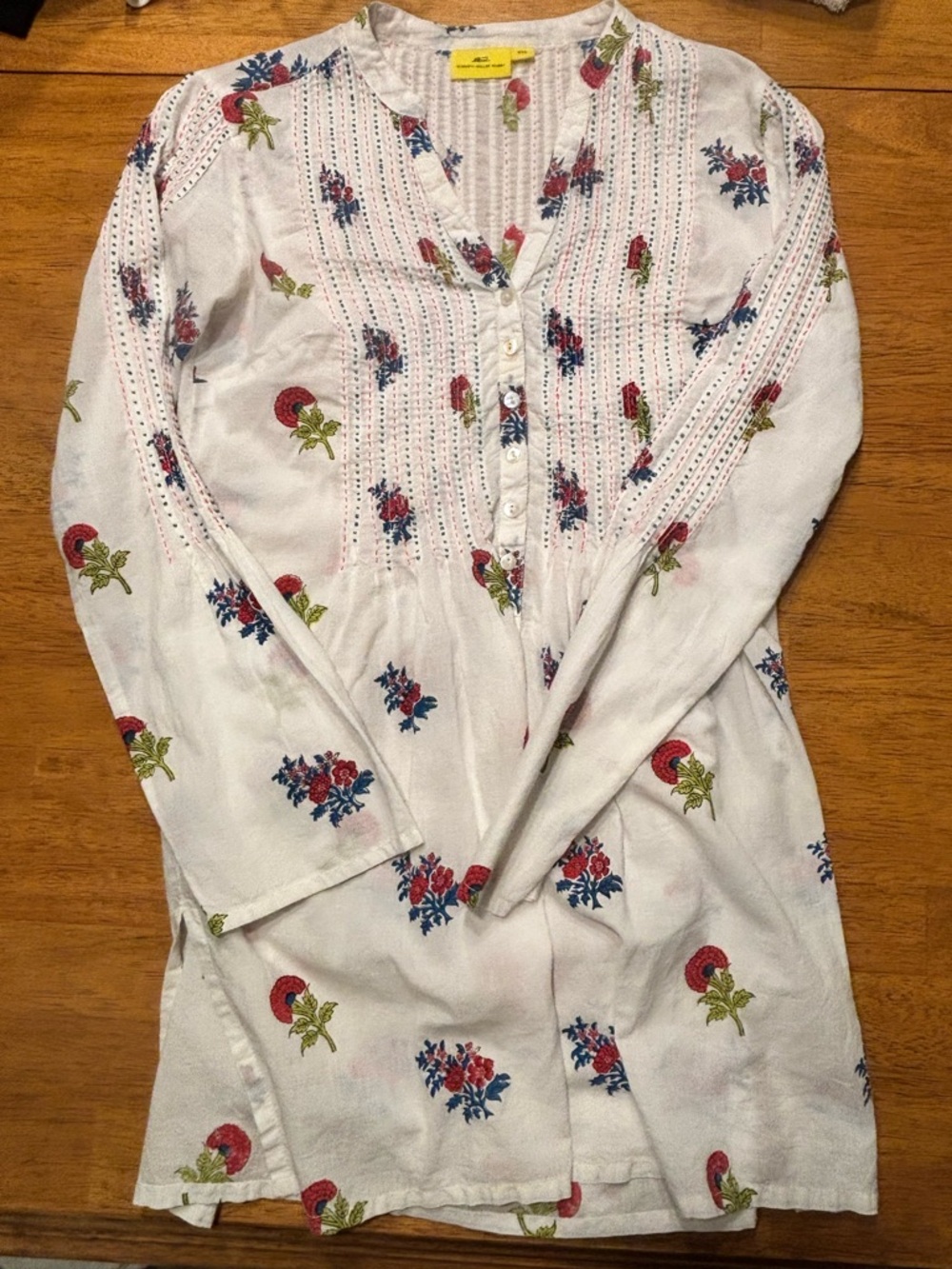 Roberta Roller Rabbit Floral Embroidered Tunic Top - Picture 3 of 7